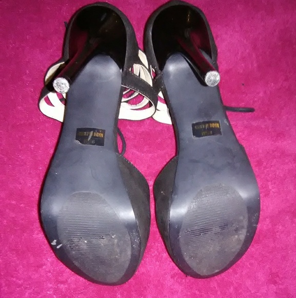 🍒SOLD🍒Unique peep-toe, lace-up stillettos - Picture 5 of 5